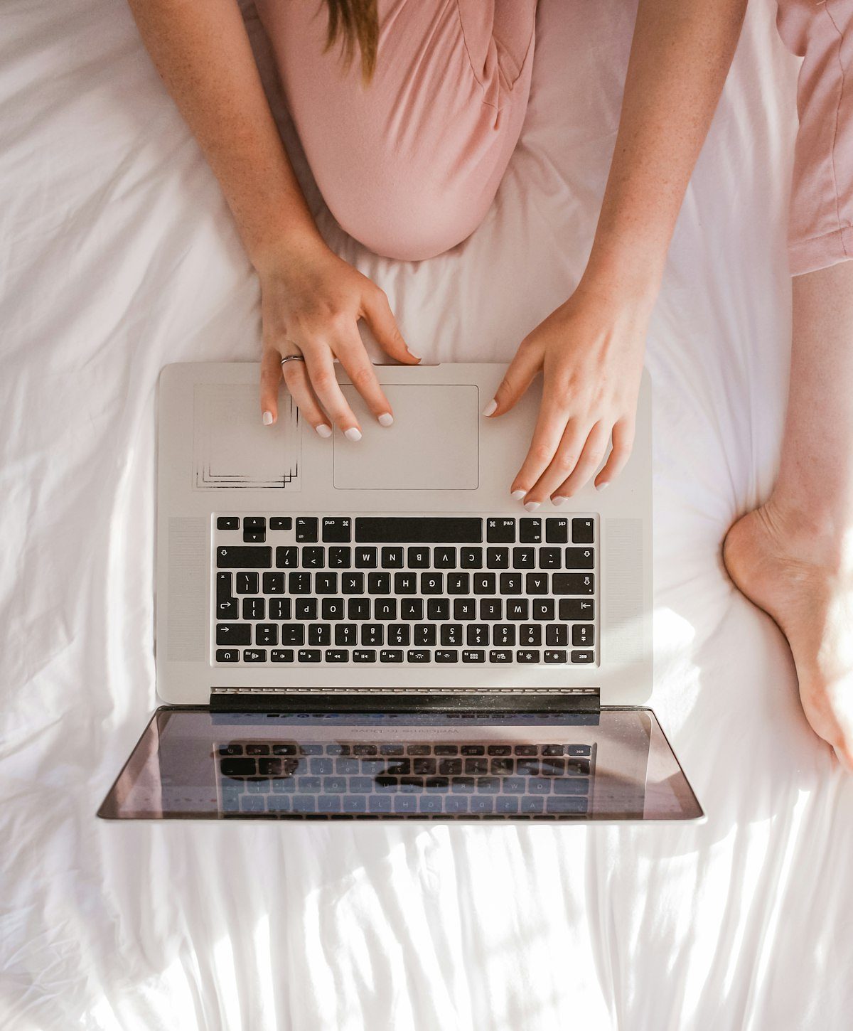 Cash Back vs Travel Rewards: Which Actually Gives You More Value?